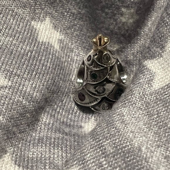 Pandora Christmas Tree Charm - Picture 4 of 6
